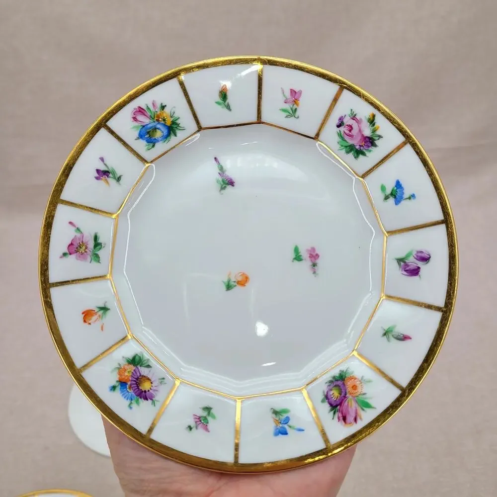 4 pcs - Royal Copenhagen 'Henriette' 6.25 Inch Bread & Butter Plates #444-8553